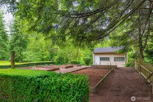 22005 SE 28th St, Sammamish, WA 98075 - Photo 37