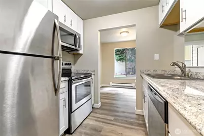 1102 8th Street NE #6, Auburn, WA 98002 - Photo 3