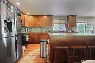 2301 NE 10th St, Renton, WA 98056 - Photo 5