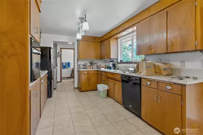 229 Mashell Avenue N, Eatonville, WA 98328 - Photo 5