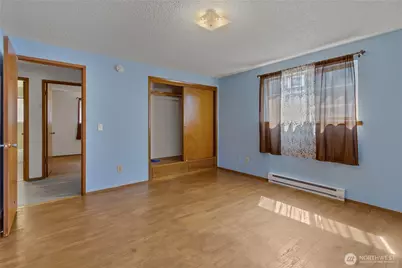 229 Mashell Avenue N, Eatonville, WA 98328 - Photo 9