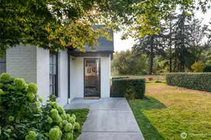 4569 Point White Dr NE, Bainbridge Island, WA 98110 - Photo 25