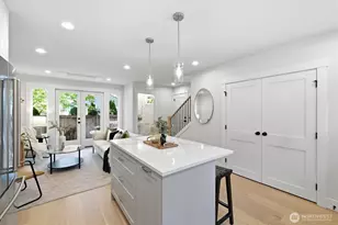 8817 Densmore Ave N, Seattle, WA 98103 - Photo 7