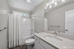 141 E Allynview Dr, Allyn, WA 98524 - Photo 23