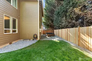 18129 115th St Ct E, Bonney Lake, WA 98391 - Photo 35