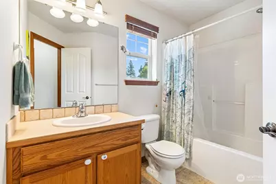 18129 115th Street Ct E, Bonney Lake, WA 98391 - Photo 29
