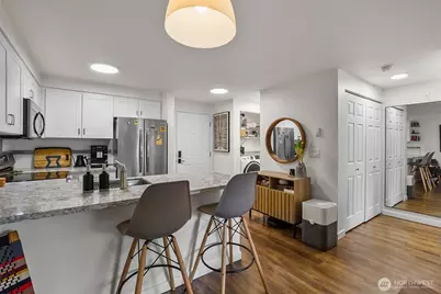 411 N 90th Street #207, Seattle, WA 98103 - Photo 11
