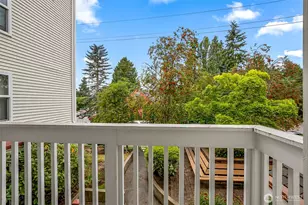 411 N 90th St, Seattle, WA 98103 - Photo 19