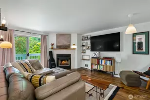 411 N 90th St, Seattle, WA 98103 - Photo 13