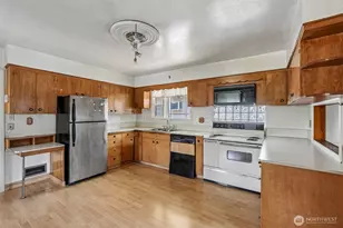 2219 Ocean Beach Hwy, Longview, WA 98632 - Photo 7