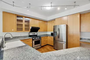 1188 106th Ave NE, Bellevue, WA 98004 - Photo 5