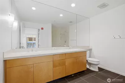 1188 106th Avenue NE #324, Bellevue, WA 98004 - Photo 13