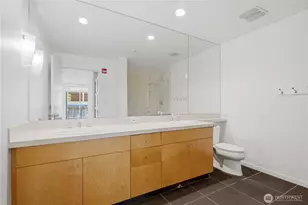 1188 106th Ave NE, Bellevue, WA 98004 - Photo 13