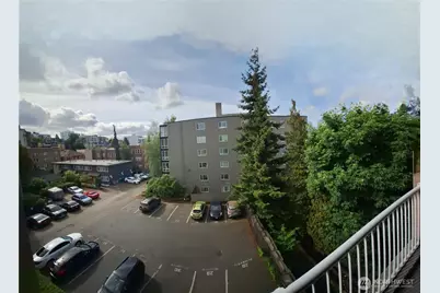 530 Melrose Avenue E #705, Seattle, WA 98102 - Photo 7