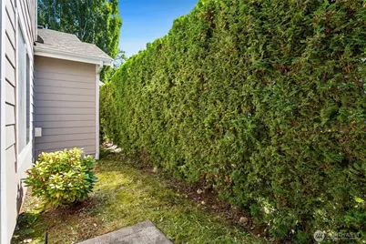 10700 SE 260th Street #H102, Kent, WA 98030 - Photo 35