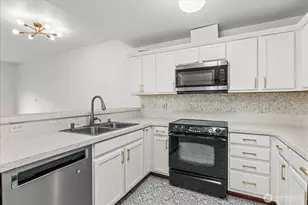 973 NE Ingram St, Issaquah, WA 98029 - Photo 5