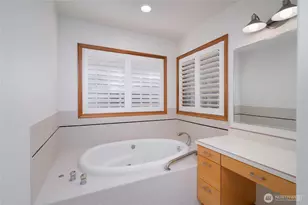 6404 Warren St, Anacortes, WA 98221 - Photo 15