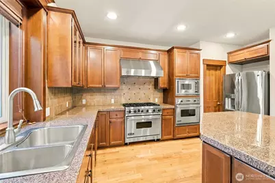 1131 236th Place NE, Sammamish, WA 98074 - Photo 9