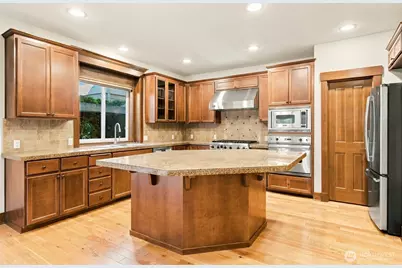 1131 236th Place NE, Sammamish, WA 98074 - Photo 7