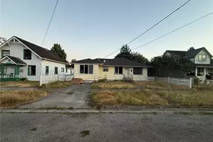 720 W Chestnut St, Centralia, WA 98531 - Photo 1
