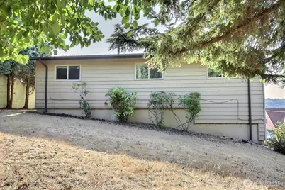 326 Renton Avenue S, Renton, WA 98057 - Photo 29