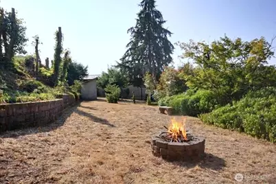 326 Renton Avenue S, Renton, WA 98057 - Photo 31