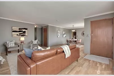326 Renton Avenue S, Renton, WA 98057 - Photo 7