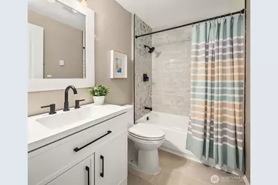 14333 165th Place SE, Renton, WA 98059 - Photo 17