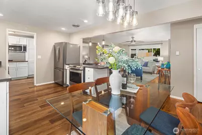14333 165th Place SE, Renton, WA 98059 - Photo 11