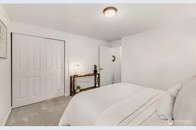 22906 Edmonds Way #10, Edmonds, WA 98020 - Photo 19