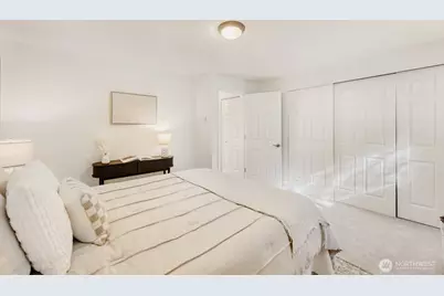 22906 Edmonds Way #10, Edmonds, WA 98020 - Photo 13