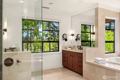 9632 Lake Washington Boulevard NE, Bellevue, WA 98004 - Photo 23