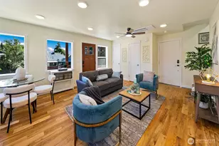330 NE Elk Pl, Seattle, WA 98115 - Photo 5