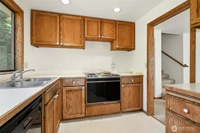 18515 NE 143rd Place, Woodinville, WA 98072 - Photo 13