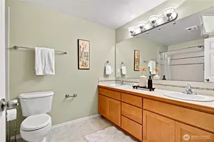 12307 10th Pl NE, Seattle, WA 98125 - Photo 17