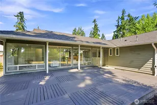 17921 NE 27th St, Redmond, WA 98052 - Photo 25