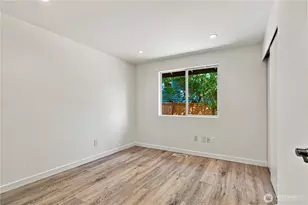 17921 NE 27th St, Redmond, WA 98052 - Photo 19