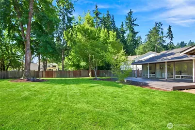 17921 NE 27th Street, Redmond, WA 98052 - Photo 27
