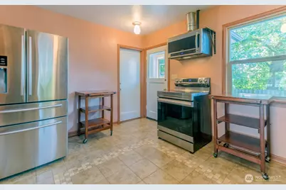 2007 9th Street, Bremerton, WA 98337 - Photo 9