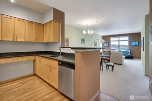 3333 Wallingford Ave N, Seattle, WA 98103 - Photo 5