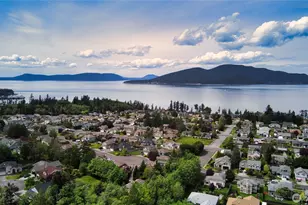 2016 Kansas Ave, Anacortes, WA 98221 - Photo 1