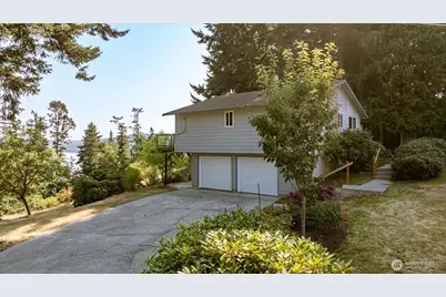 6838 Gibralter Drive, Anacortes, WA 98221 - Photo 3