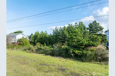 568 Point Brown Avenue NE, Ocean Shores, WA 98569 - Photo 17
