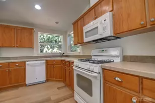 5323 W Eagle Ln SW, Olympia, WA 98512 - Photo 11