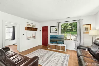 18011 83rd Avenue NE, Kenmore, WA 98028 - Photo 3