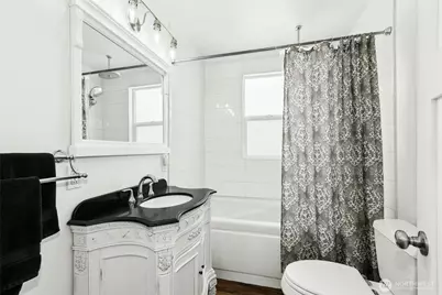 18011 83rd Avenue NE, Kenmore, WA 98028 - Photo 9