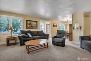 1002 21st St SE, Auburn, WA 98002 - Photo 3
