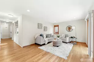 723 N 198th St, Shoreline, WA 98133 - Photo 11