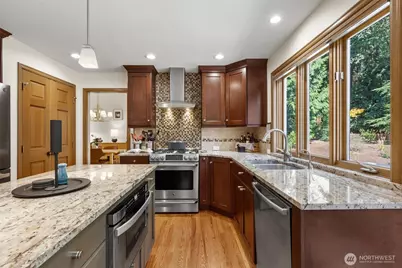 13022 205th Place SE, Issaquah, WA 98027 - Photo 11