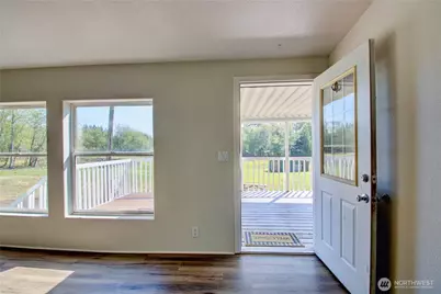 1877 Old Hwy 99 North Road, Burlington, WA 98233 - Photo 15